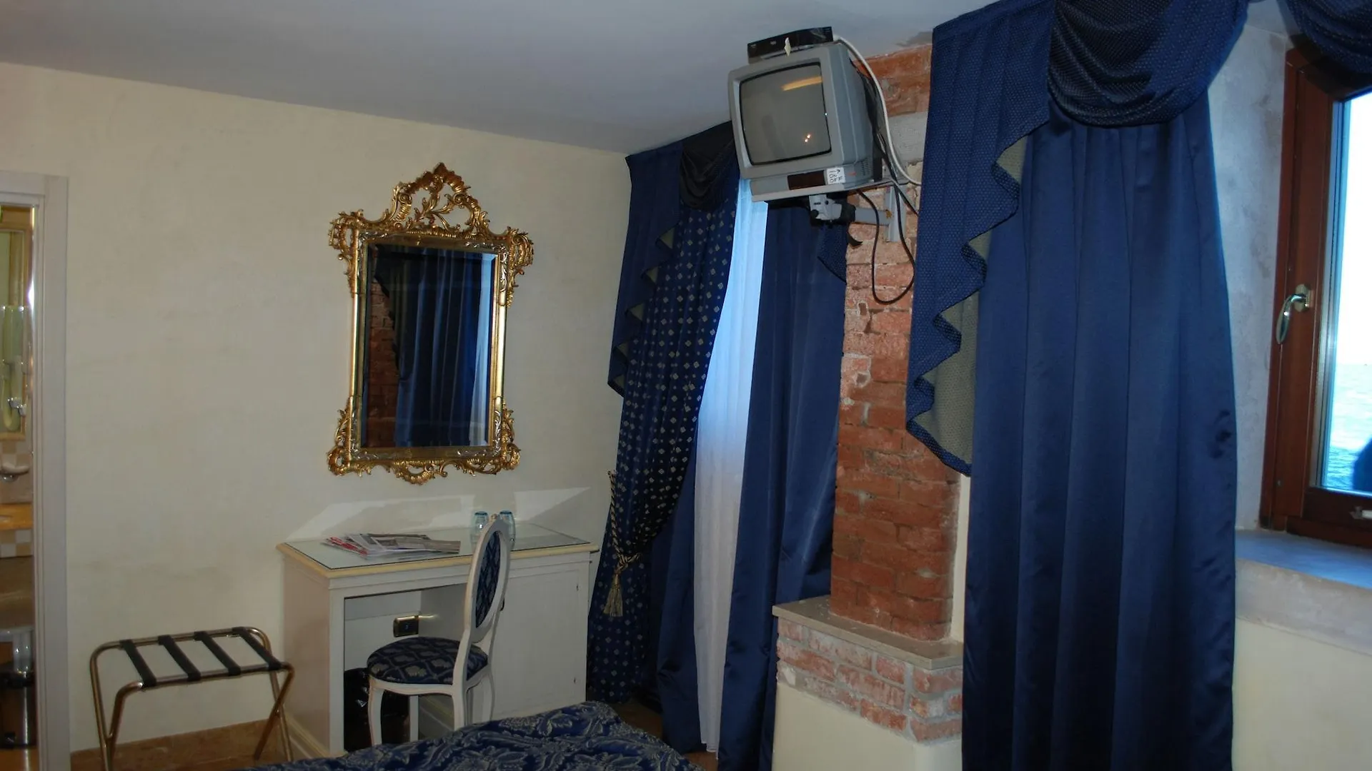 ***  Vecellio Hotel Venice Italy