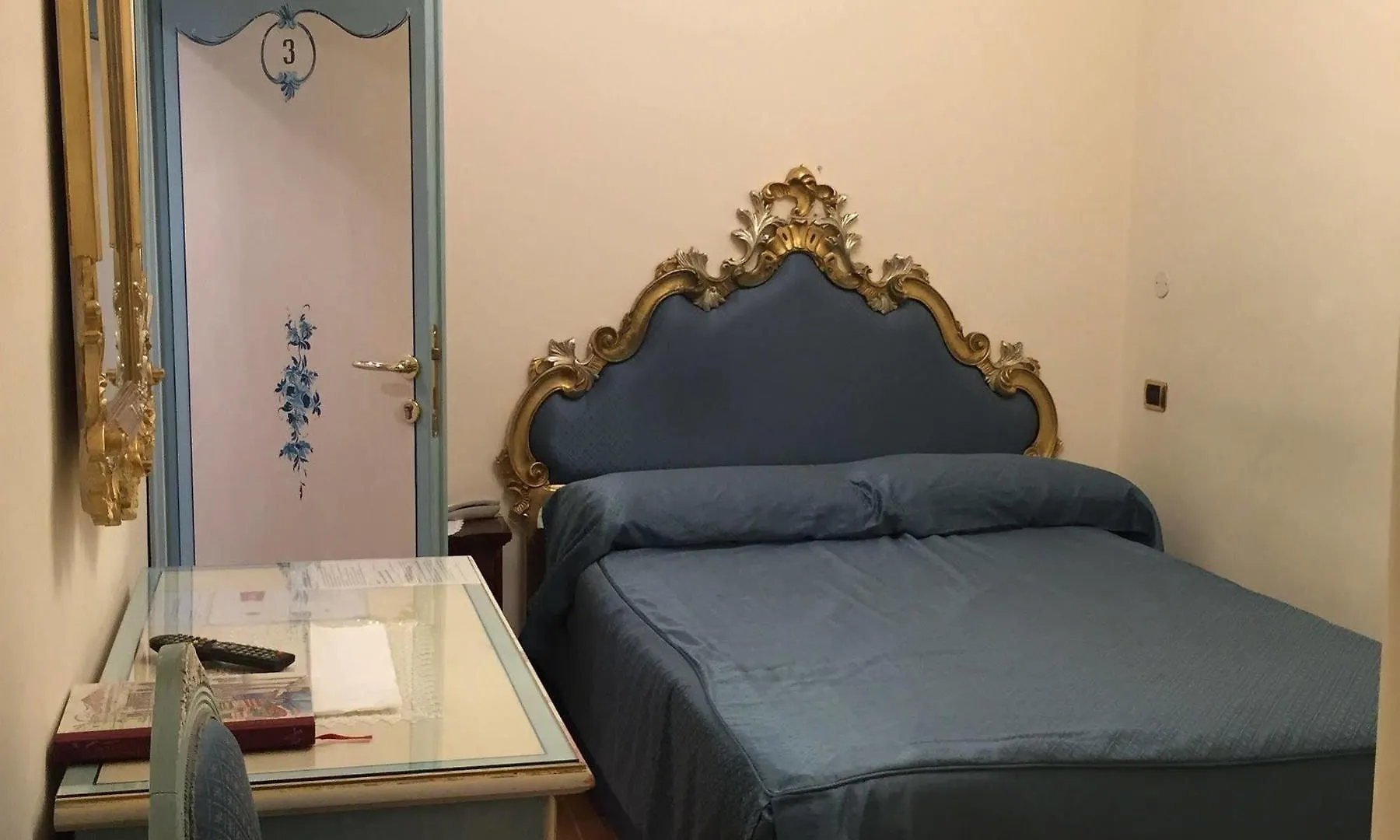 Vecellio Hotel Venice 3*,