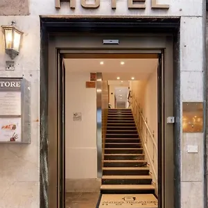 Antigo Trovatore Hotel