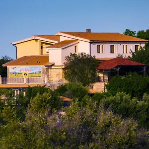 Alloggio per agriturismo Fattoria Terra E Libertà 