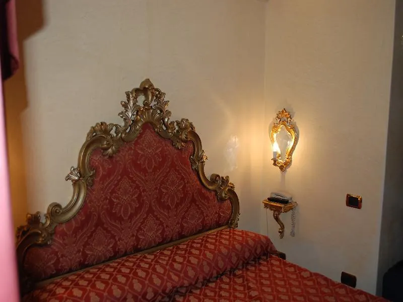 Hotel Vecellio Venedig 3*,